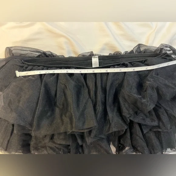 Medium black tutu - Picture 2 of 4